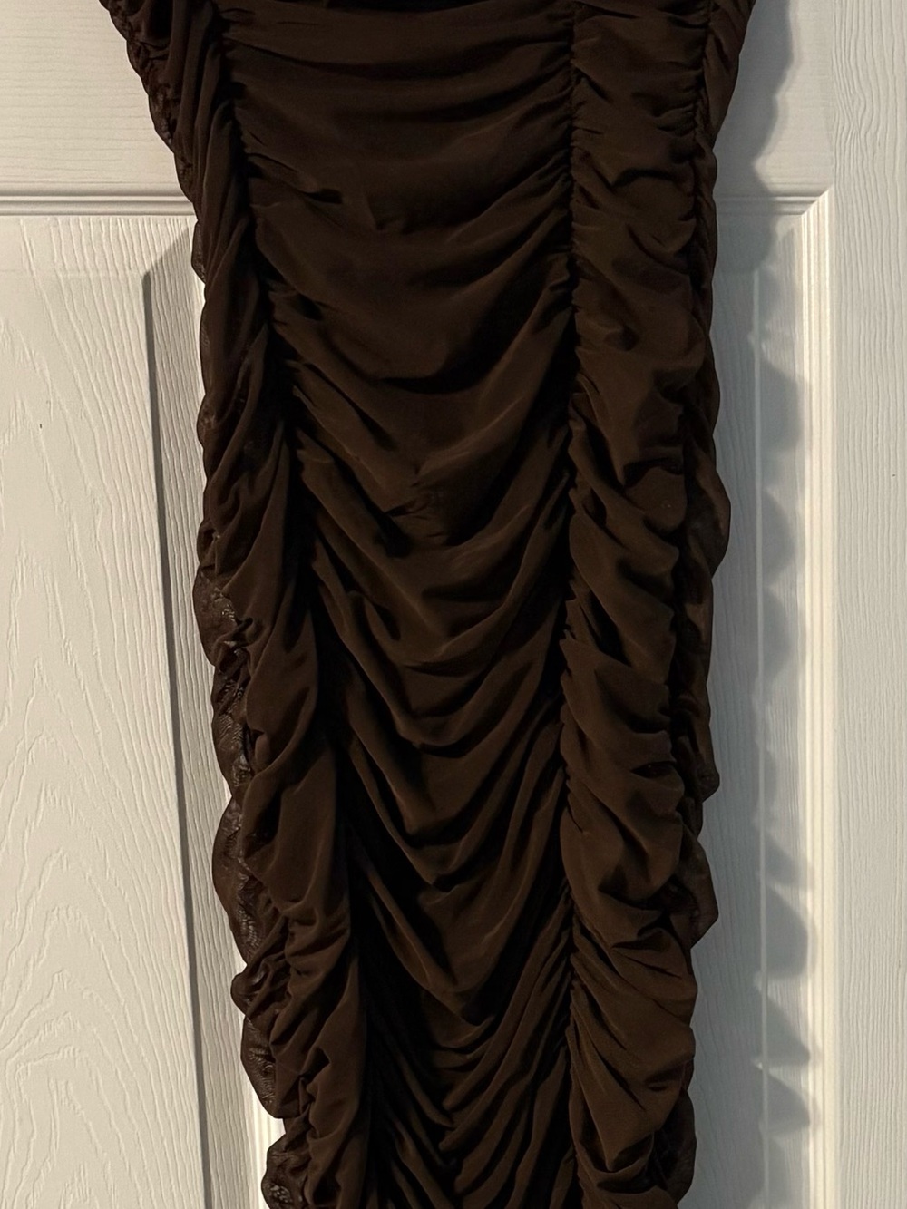 Sale‼️ Urban Outfitters Brown Strapless Ruched Midi Dress - Picture 6 of 8